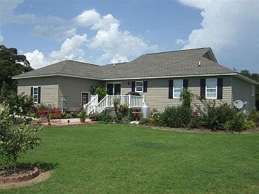 3rd image of 118 Clay Hill Farm Dr