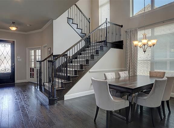 3rd image of 2212 Grant Park Way