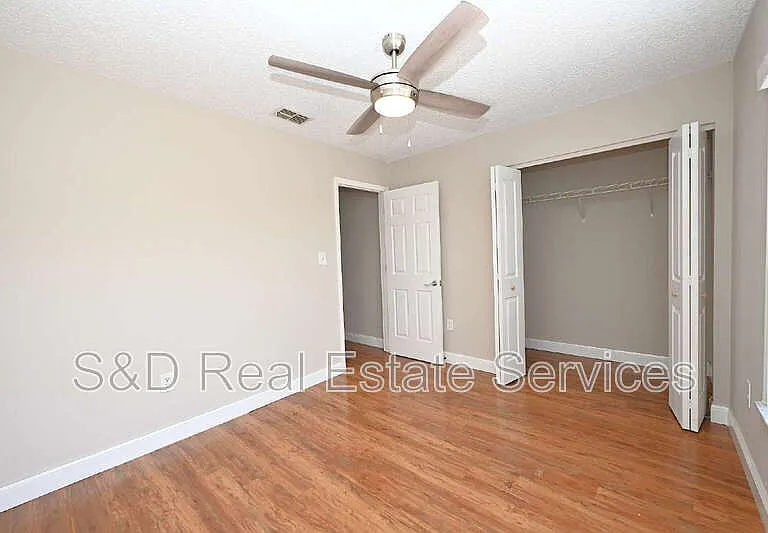 349 Market Sq E — Photo 31