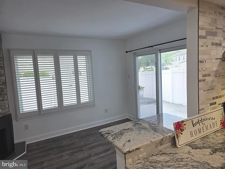 251 Fir Tree Ct — Photo 13