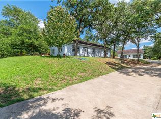 157 Iron Mountain Rd, Luling, TX 78648