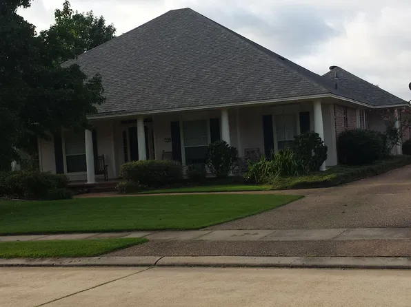 110 Downing Ct, Bossier City, LA 71111