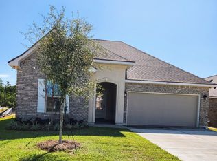 197 Hydrangea Blvd, Freeport, FL 32439