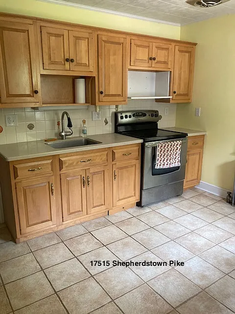 3 bed, 1400 sqft, $1,850 — Photo 4