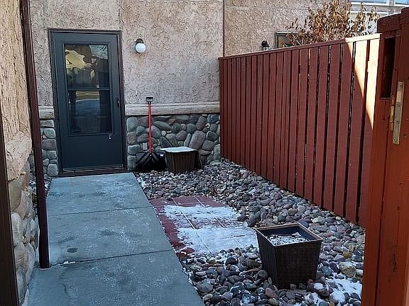 3rd image of 1155 Heritage Dr
