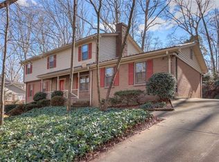 365 Forest Valley Ct, Sandy Springs, GA 30342