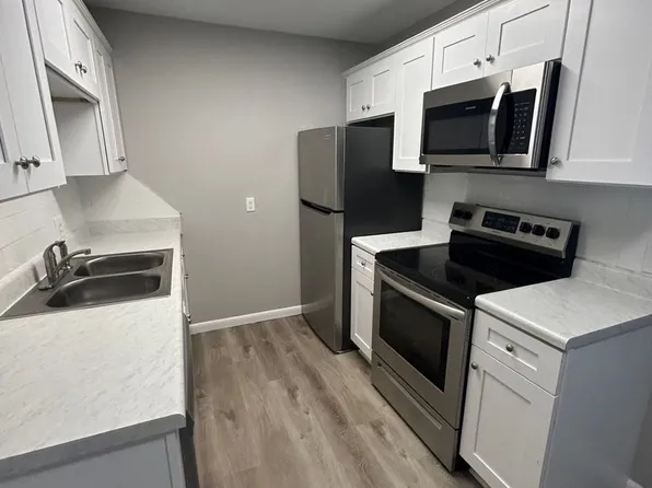 711 Melody Ln Unit B8, Searcy, AR 72143