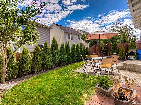 4th image of 10416 197th Street Ct E