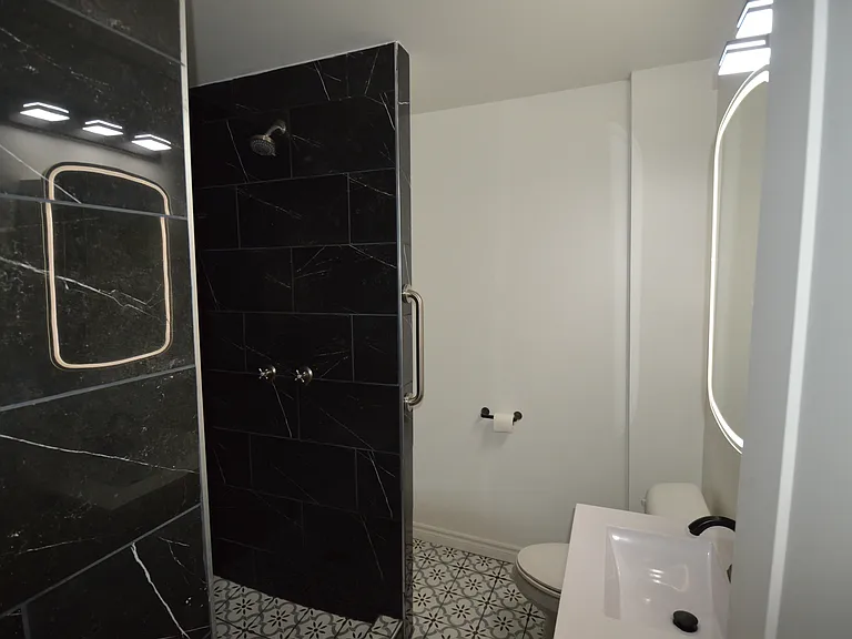 332 Sheldon St — Photo 20