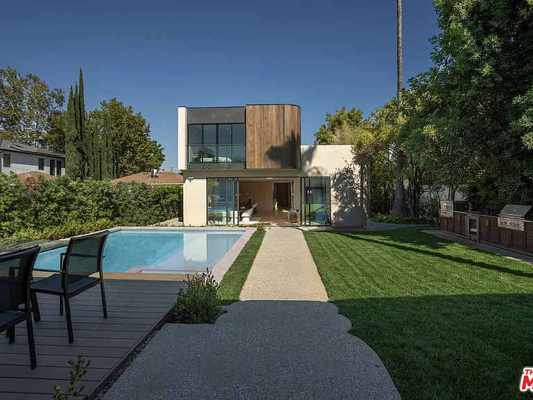 4939 Petit Ave — Photo 46