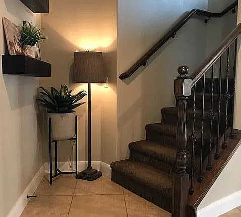 5 bed, 3.5 bath, 3388 sqft, $3,475 — Photo 3