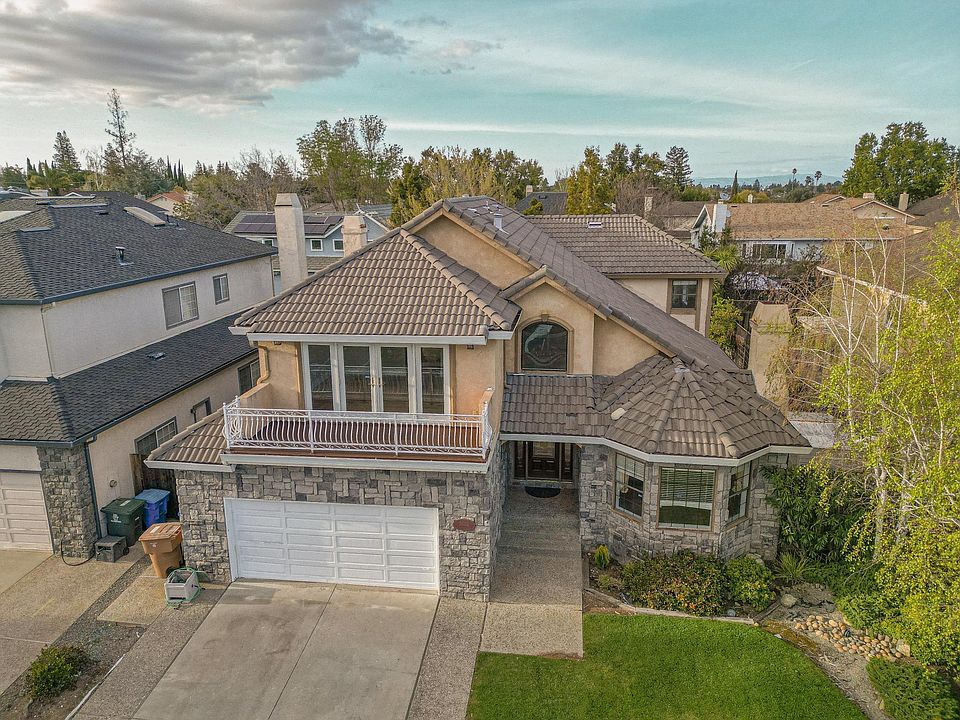 1st image of 7613 Dumas Dr