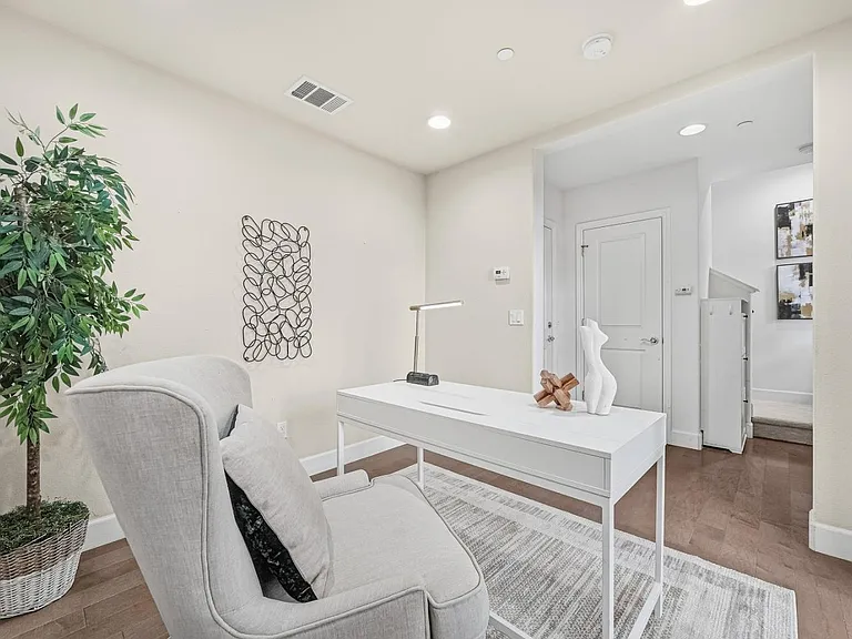 375 Santa Diana Ter — Photo 17