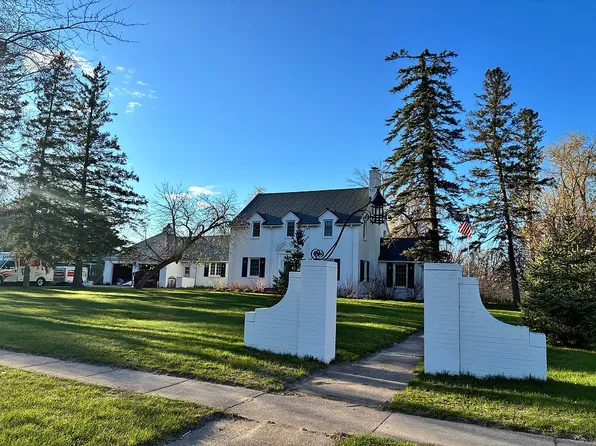 415 Bluff Ave, Brainerd, MN 56401