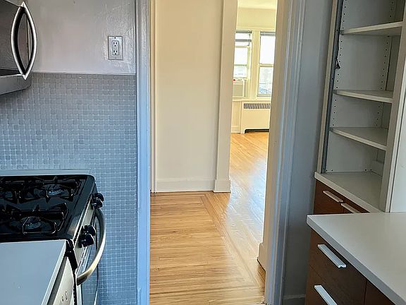 4th image of 5440 Netherland Ave APT D65