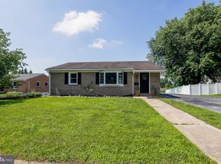 54 Reservoir Ave, Waynesboro, PA