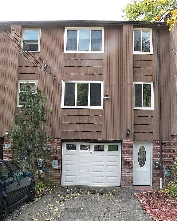 1st image of 821 Lindenwood Dr