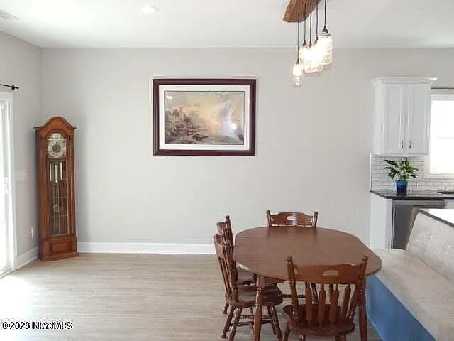 3913 Pensacola Dr — Photo 6