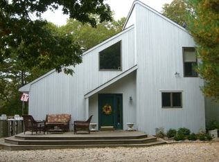 5 Park Cir, Quogue, NY 11959