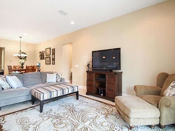 4th image of 8142 Prestbury Dr