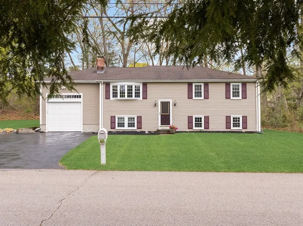 70 Kimberly Dr, North Attleboro, MA 02760
