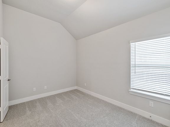 5th image of 5209 Deep Creek Dr