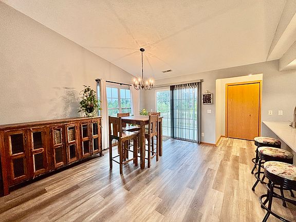 4th image of 5532 Bastian Blvd #5