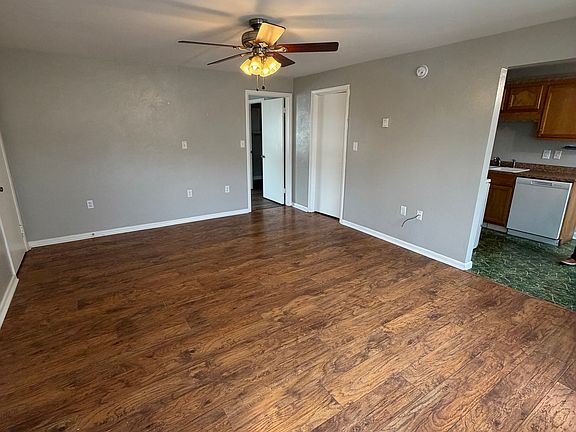 3rd image of 546 Osborn Ave #546