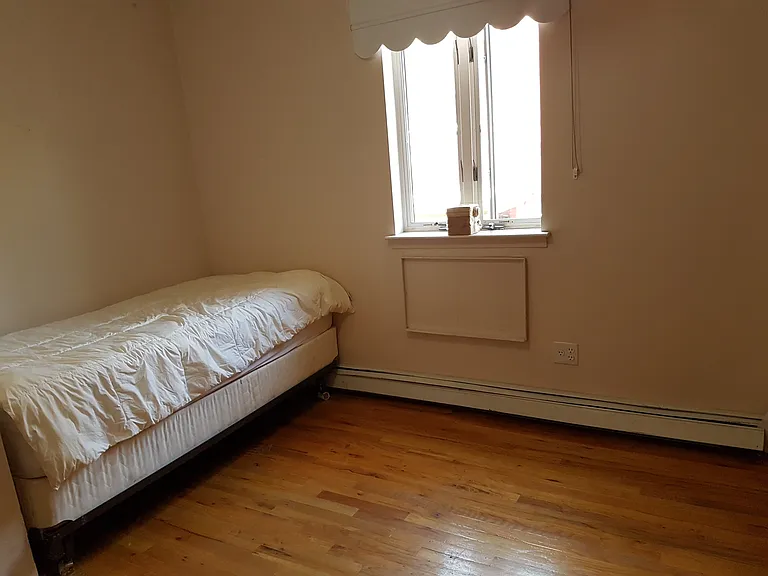2655 E 21st St #2 — Photo 13