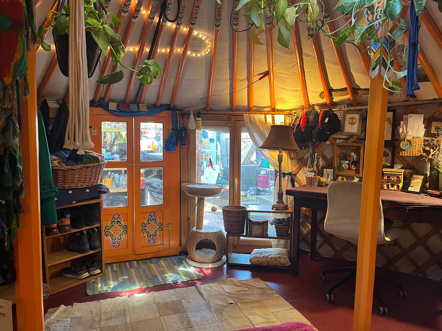 Studio, 200 sqft, $1,250 — Photo 4