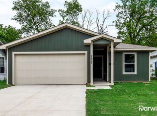 2627 Lawrence St, Dallas, TX 75215