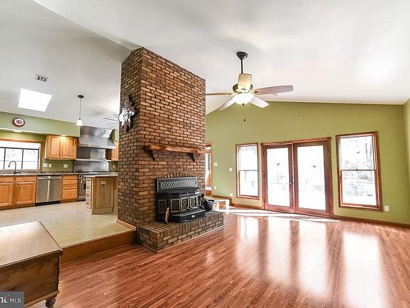 4th image of 2110 Park Chesapeake Dr
