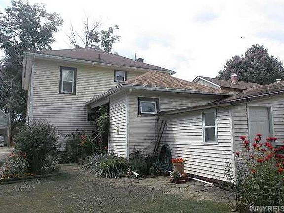 2nd image of 25 Church St