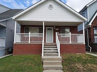 5055 Evaline St, Hamtramck, MI 48212