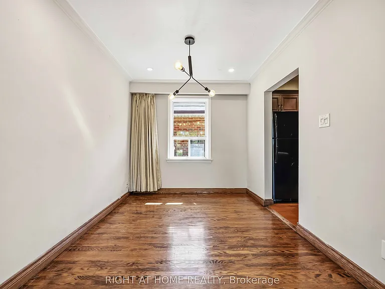 1 Mozart Ave — Photo 9