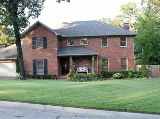 15 Ledgelawn Dr, Little Rock, AR 72212