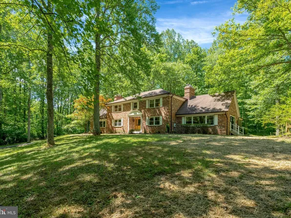 7807 Willowbrook Rd, Fairfax Station, VA 22039