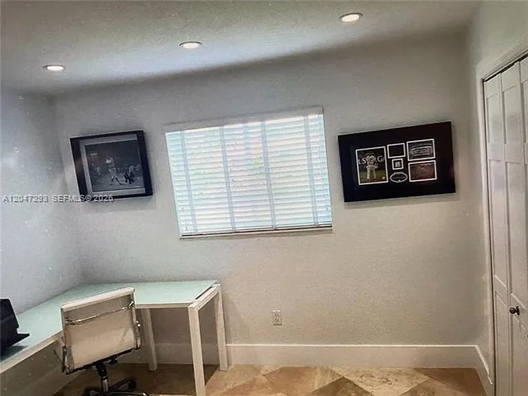 10900 SW 107th Ave #10900 — Photo 12