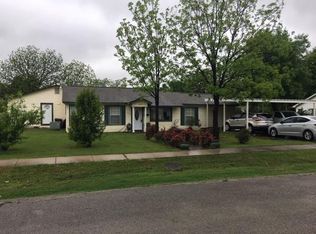 1805 Keneipp Rd, Carrollton, TX 75006