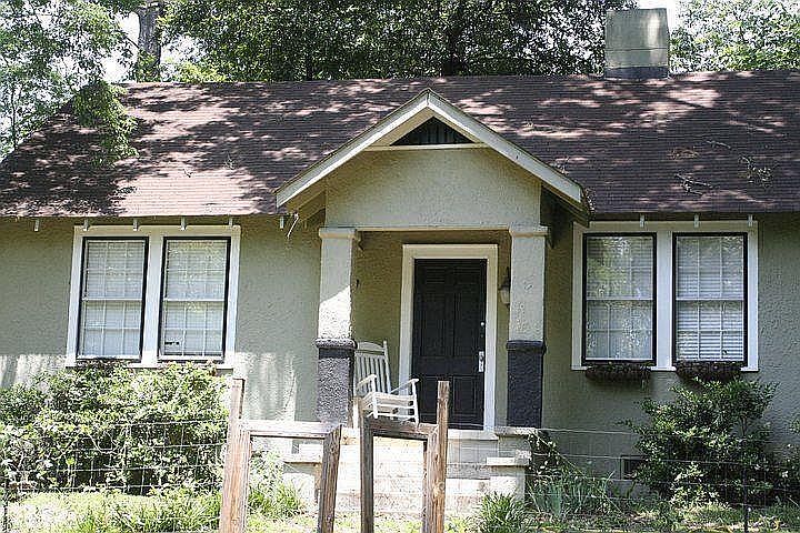 1st image of 429 Alta Vista Ave