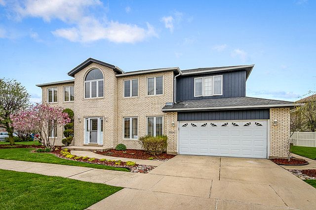 1st image of 5524 W 108th Pl