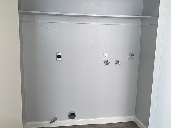 5th image of 3215 Clay St APT A