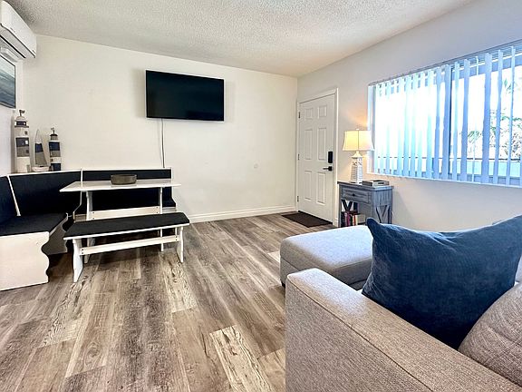 5th image of 2275 Grand Ave #29