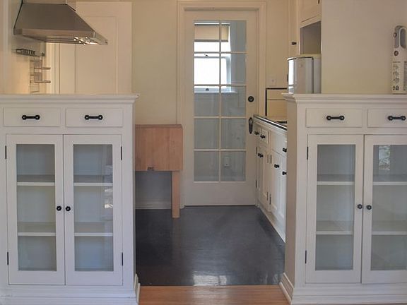 4th image of 4329 Marmion Way