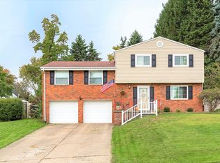 107 Dover Dr, Coraopolis, PA 15108