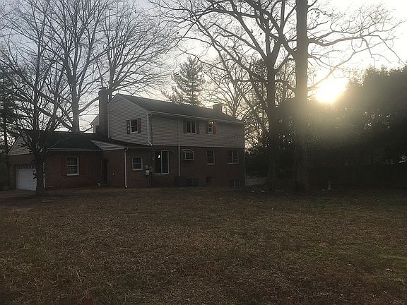 4th image of 4420 Lake Hills Ct