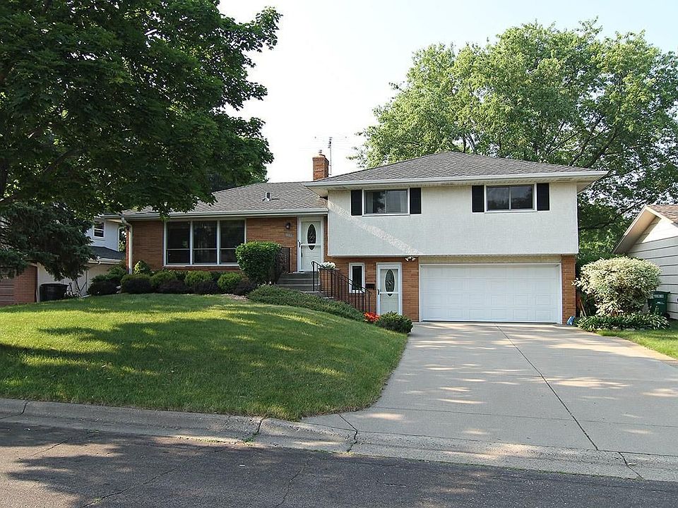 1st image of 334 Edith Dr