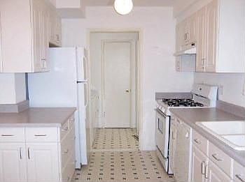 4th image of 22755 Haynes St