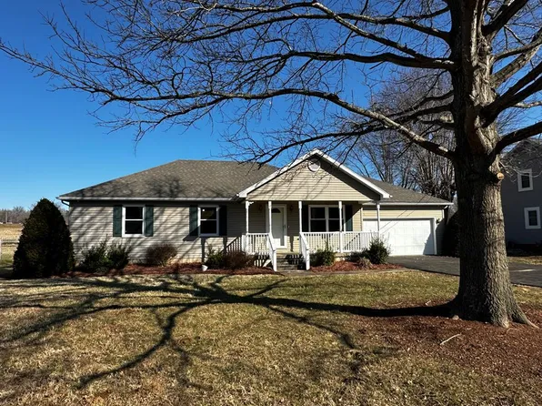 60 Brown Badgett Loop, Madisonville, KY 42431