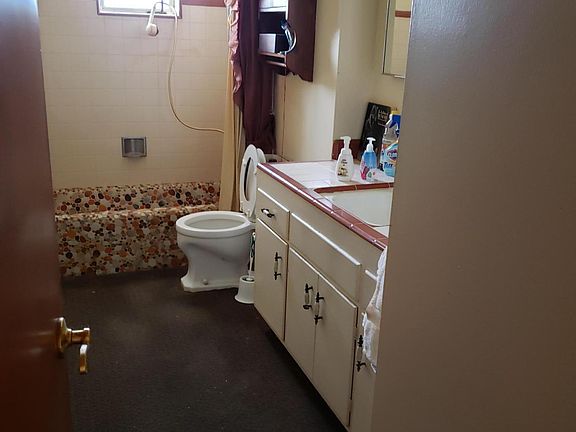 4th image of 3325 W Palmaire Ave